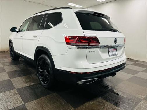 2022 Volkswagen Atlas 3.6L SE w/Technology
