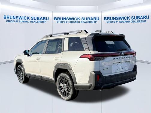 Crystal White Pearl 2026 Subaru Outback Limited XT