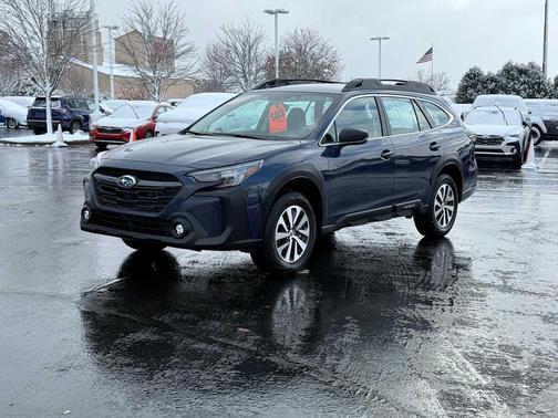 2025 Subaru Outback Base