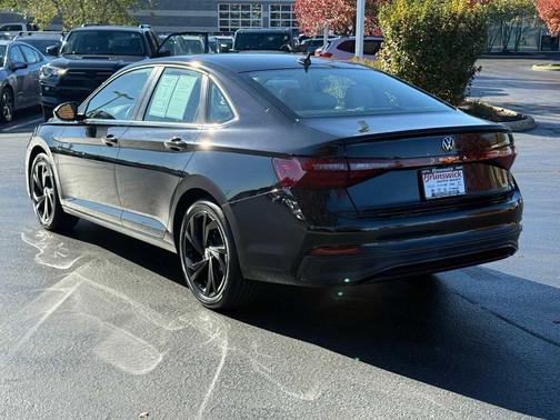 2025 Volkswagen Jetta 1.5T SE