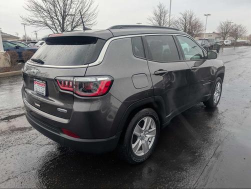 2022 Jeep Compass Latitude