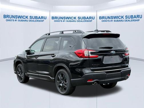 Crystal Black Silica 2026 Subaru Ascent Onyx Edition Touring 7-Passenger