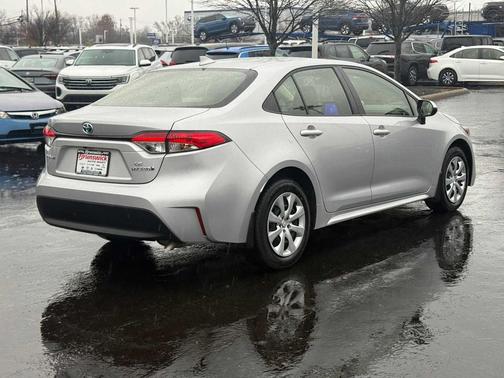 2024 Toyota Corolla Hybrid LE