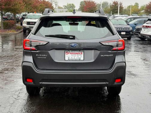 2025 Subaru Outback Base