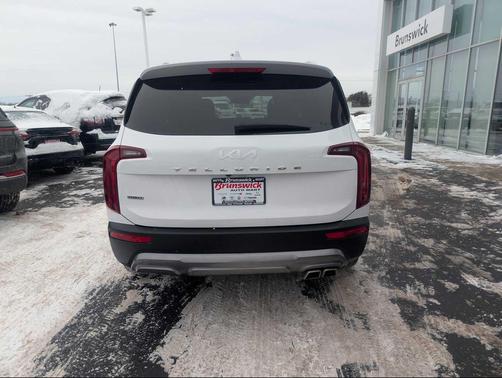 2022 Kia Telluride S