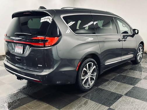 2022 Chrysler Pacifica Pinnacle