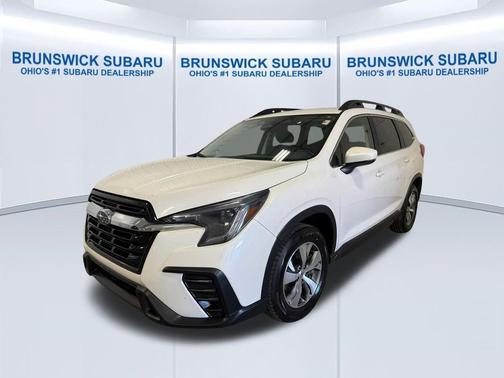 Crystal White Pearl 2024 Subaru Ascent Premium 7-Passenger