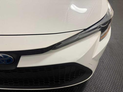 2020 Toyota Corolla Hybrid LE