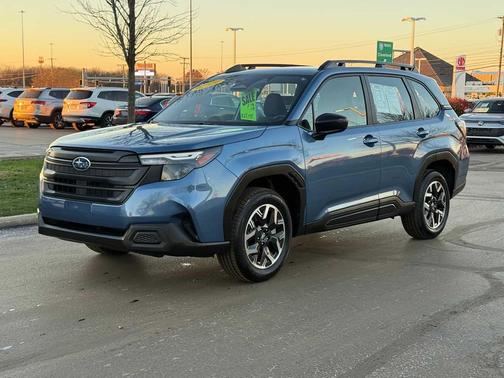 2025 Subaru Forester Base