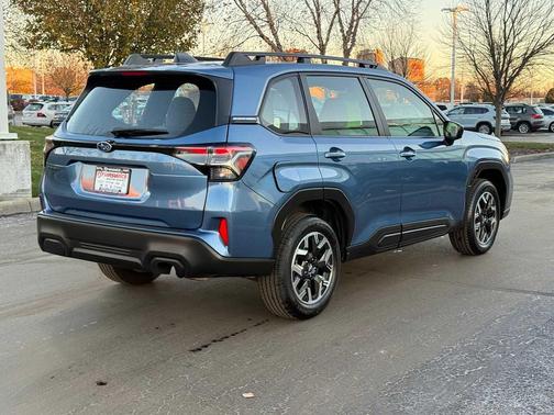 2025 Subaru Forester Base