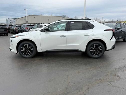 Cosmic White Pearl 2026 Subaru Solterra Premium