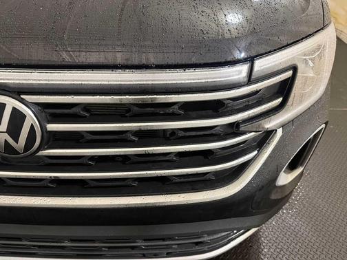 2025 Volkswagen Atlas 2.0T SE w/Technology 4MOTION