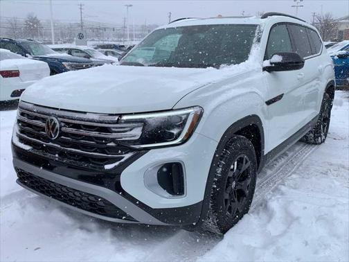 2025 Volkswagen Atlas 2.0T Peak Edition