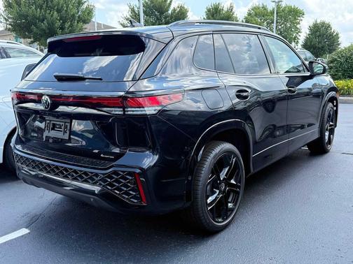 2025 Volkswagen Tiguan 2.0T SE R-Line Black 4MOTION
