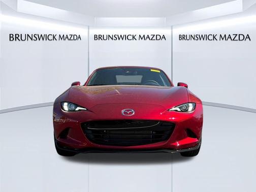 Soul Red Crystal Metallic 2026 Mazda MX-5 Miata Club