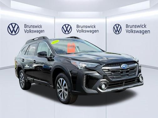 Crystal Black Silica 2025 Subaru Outback Premium