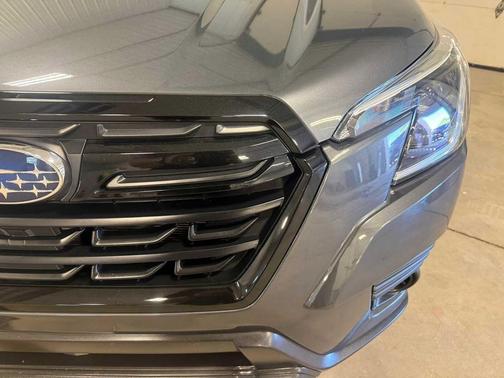 Magnetite Gray Metallic 2023 Subaru Forester Base