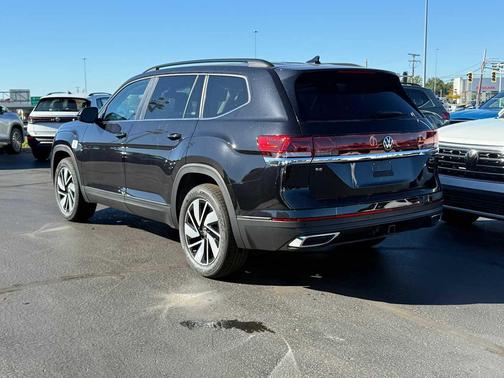 2026 Volkswagen Atlas 2.0T SE w/Technology 4MOTION