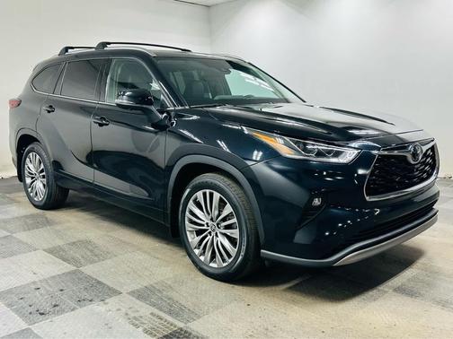 2024 Toyota Highlander Platinum