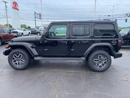 2025 Jeep Wrangler 4-Door Sahara 4x4
