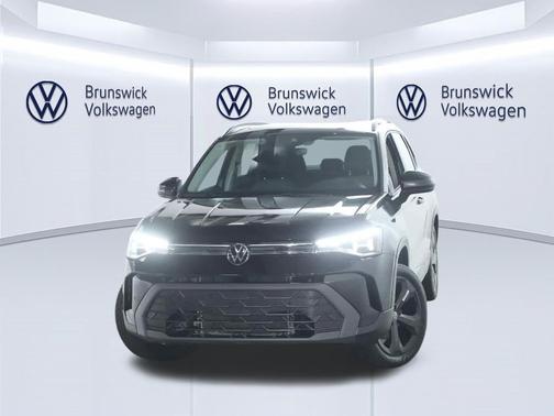 Deep Black Pearl 2025 Volkswagen Taos 1.5T SE Black