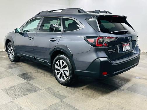 Magnetite Gray Metallic 2024 Subaru Outback Premium