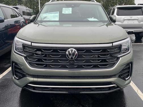 2025 Volkswagen Atlas 2.0T SEL Premium R-Line 4MOTION