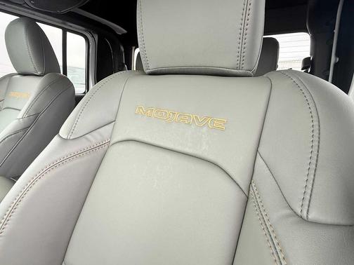 2026 Jeep Gladiator Mojave X 4x4