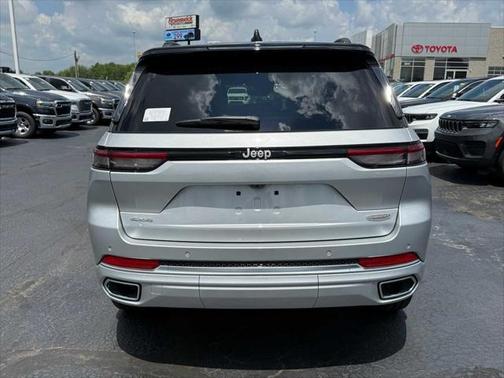 2025 Jeep Grand Cherokee Summit