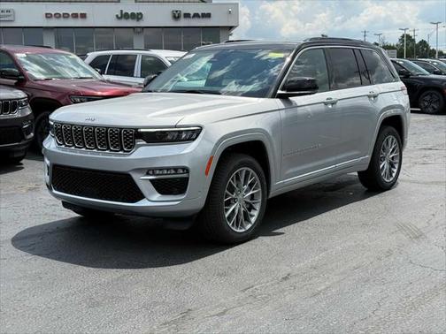 2025 Jeep Grand Cherokee Summit