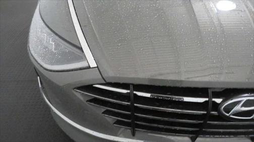 2022 Hyundai SONATA SE
