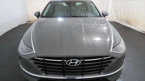 2022 Hyundai SONATA SE