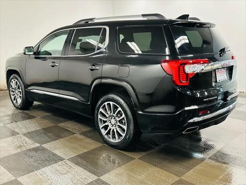 2022 GMC Acadia Denali