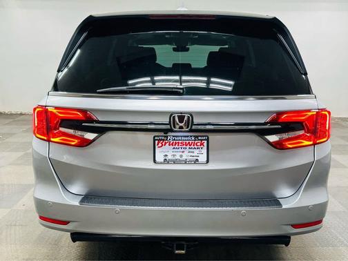 Lunar Silver Metallic 2023 Honda Odyssey Touring