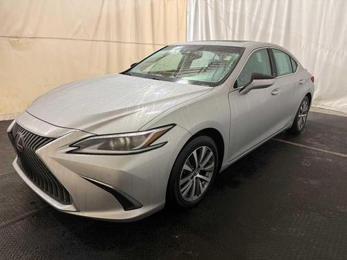 2020 Lexus ES 300h Base