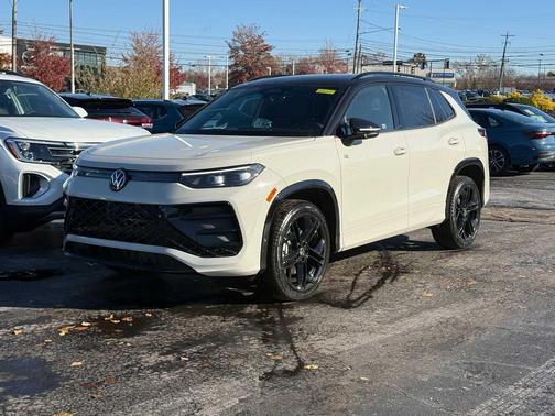 2026 Volkswagen Tiguan 2.0T SE R-Line Black 4MOTION