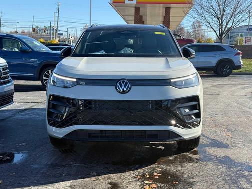 2026 Volkswagen Tiguan 2.0T SE R-Line Black 4MOTION