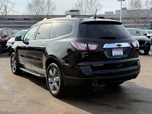 2017 Chevrolet Traverse 2LT