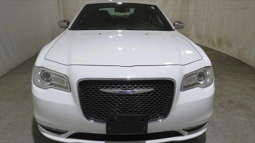 2018 Chrysler 300 Limited