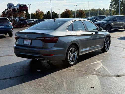 2021 Volkswagen Jetta 1.4T R-Line