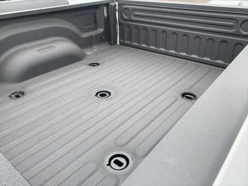 2025 RAM 2500 Tradesman Crew Cab 4x4 6'4' Box