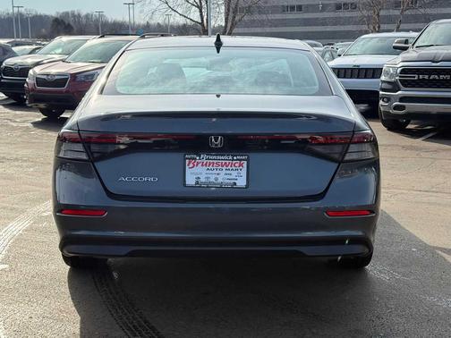 2023 Honda Accord LX 1.5T