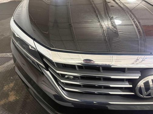 2022 Volkswagen Passat 2.0T R-Line