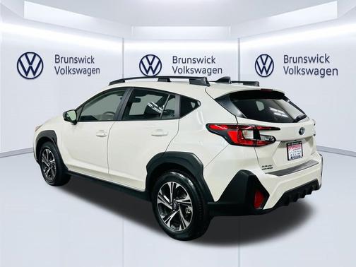 Crystal White Pearl 2024 Subaru Crosstrek Premium