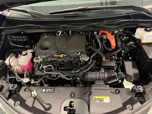 Midnight Black Metallic 2023 Toyota Sienna XLE