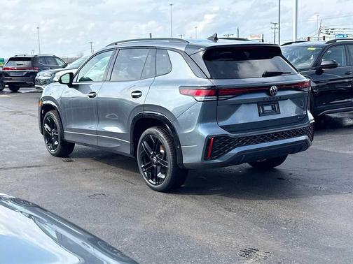 2026 Volkswagen Tiguan 2.0T SE R-Line Black 4MOTION