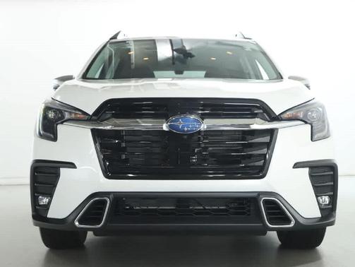Crystal White Pearl 2023 Subaru Ascent Touring 7-Passenger