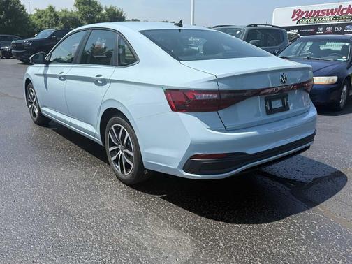 2025 Volkswagen Jetta 1.5T SE