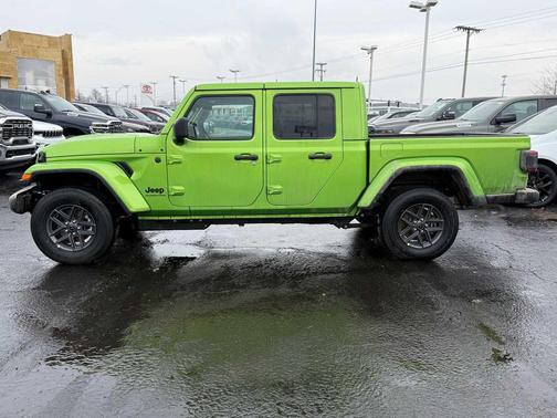 2026 Jeep Gladiator Sport S