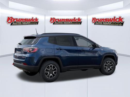 Fathom Blue Pearl Coat 2026 Jeep Compass Trailhawk